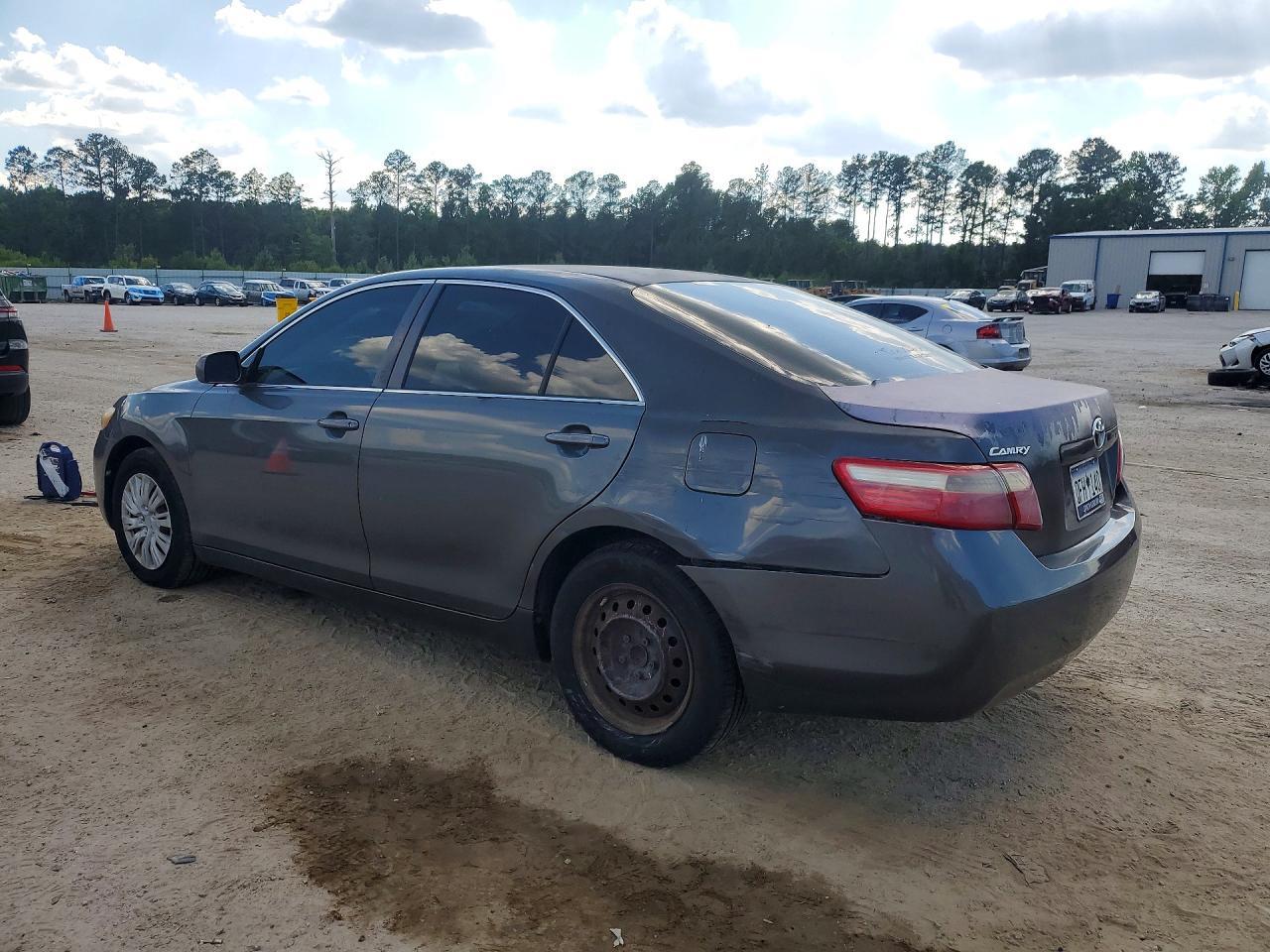 2007 Toyota Camry Le - Фото 2