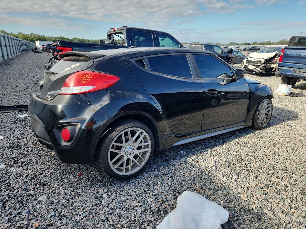 2016 Hyundai Veloster Turbo - Image 3