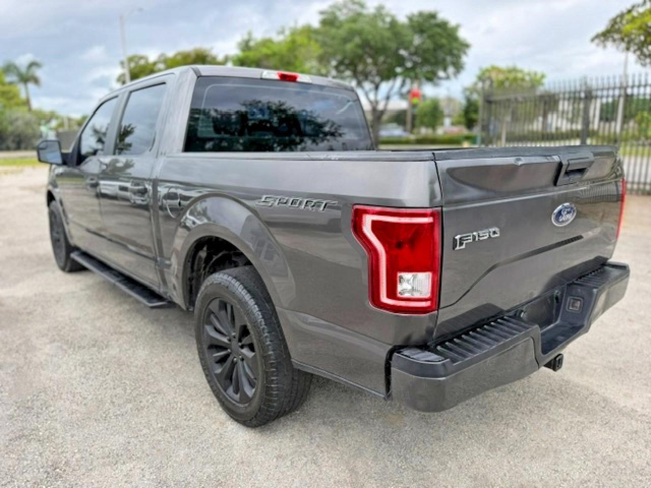 2016 Ford F150 Supercrew - Фото 2