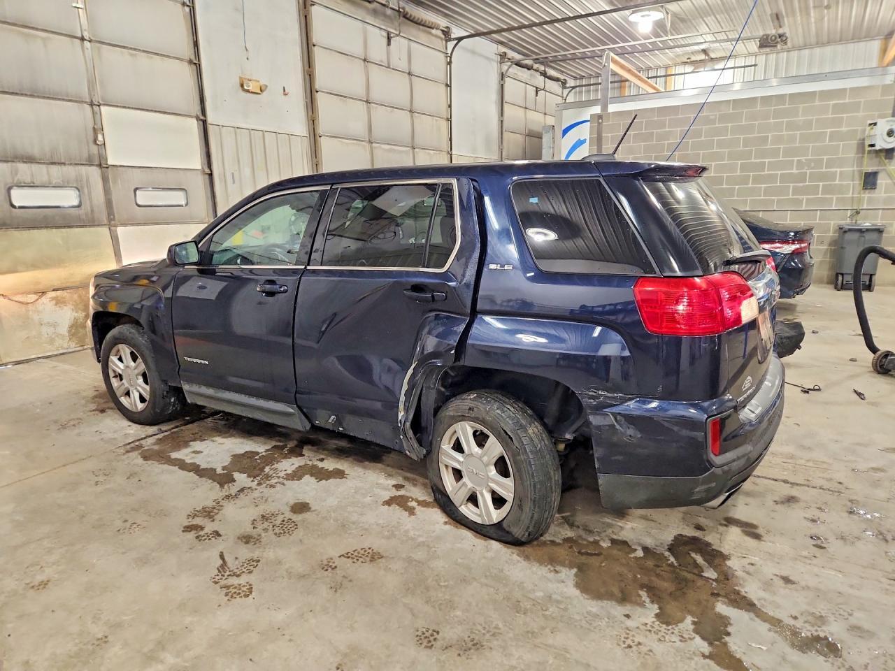 2016 GMC Terrain Sle - Image 2