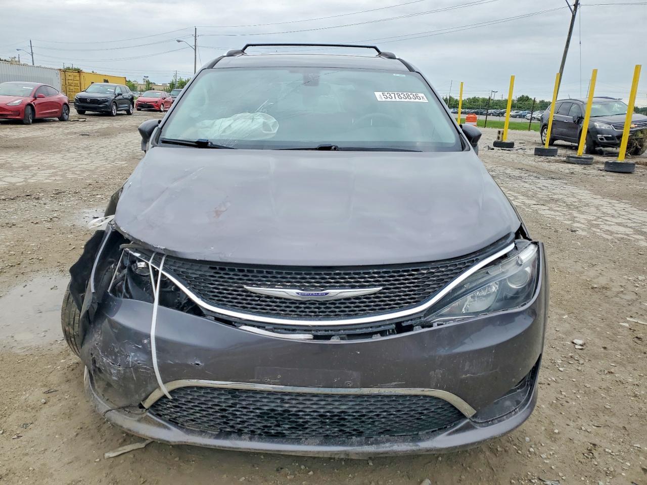 2019 Chrysler Pacifica Touring L - Фото 5
