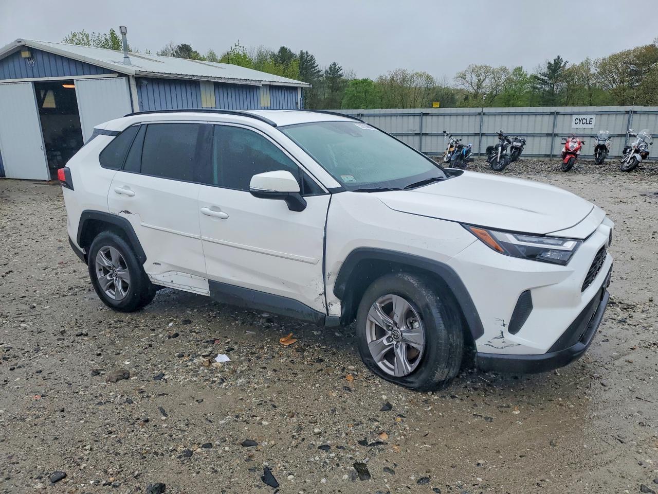 2025 Toyota Rav4 Hybrid Xle - Image 4