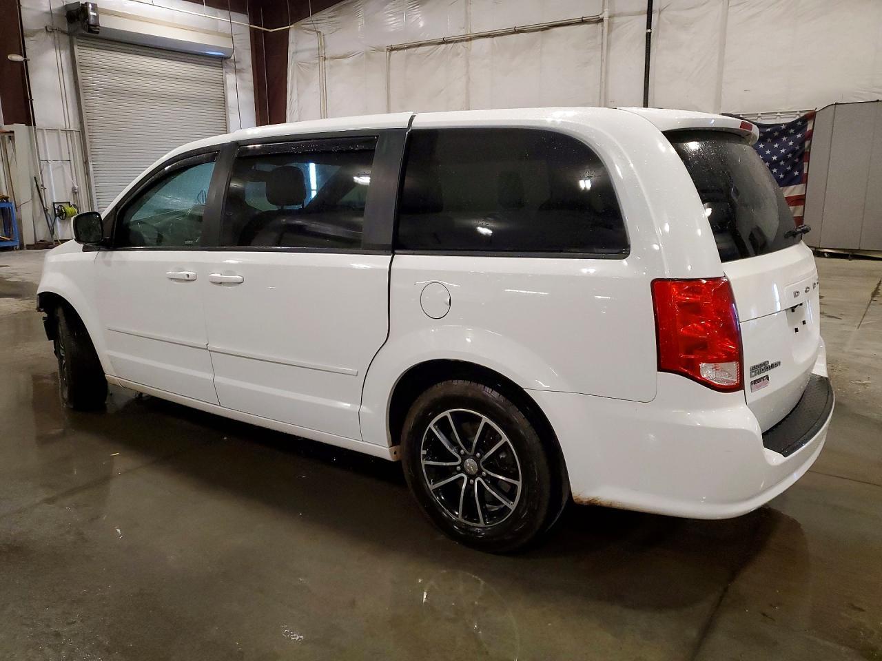 2016 Dodge Grand Caravan Sxt - Фото 2
