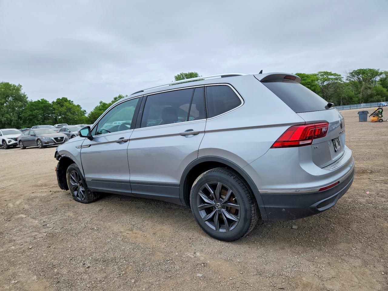 2023 Volkswagen Tiguan Se - Image 2