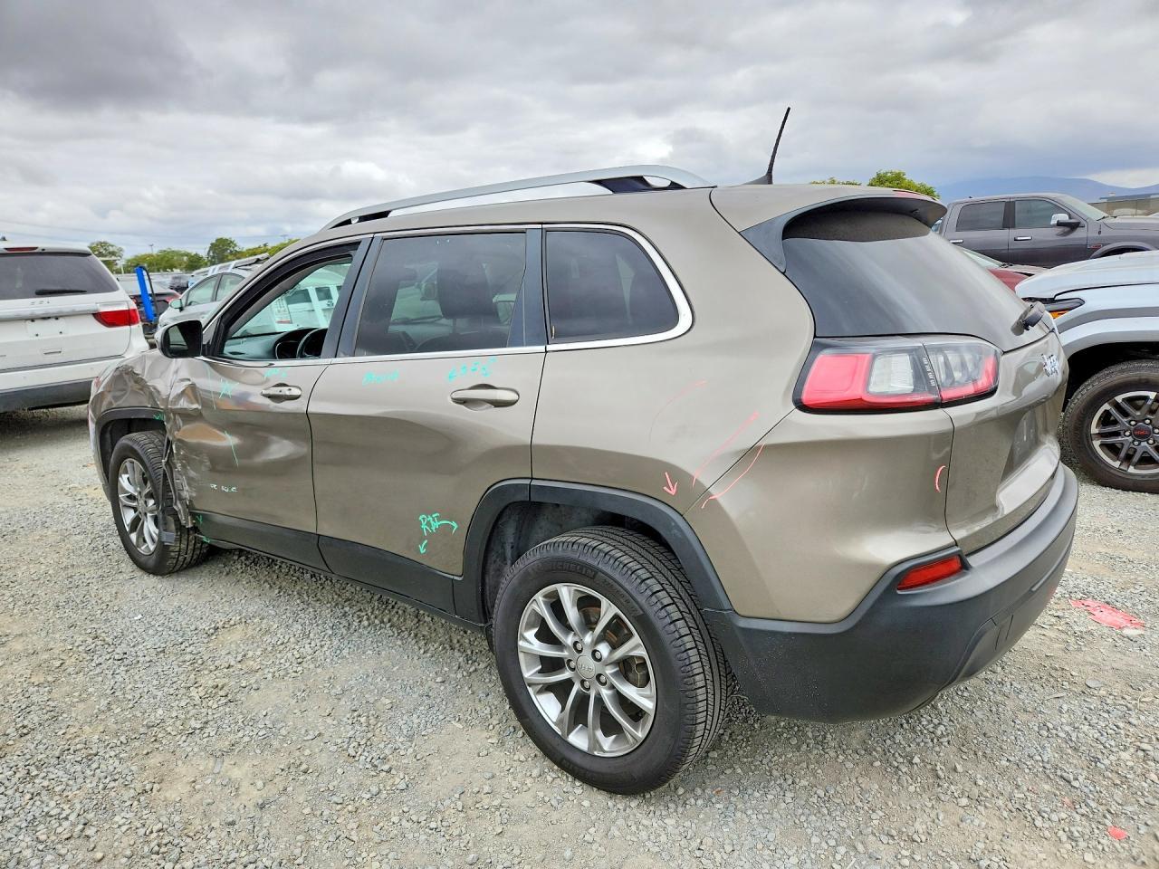 2019 Jeep Cherokee Latitude Plus - Фото 2