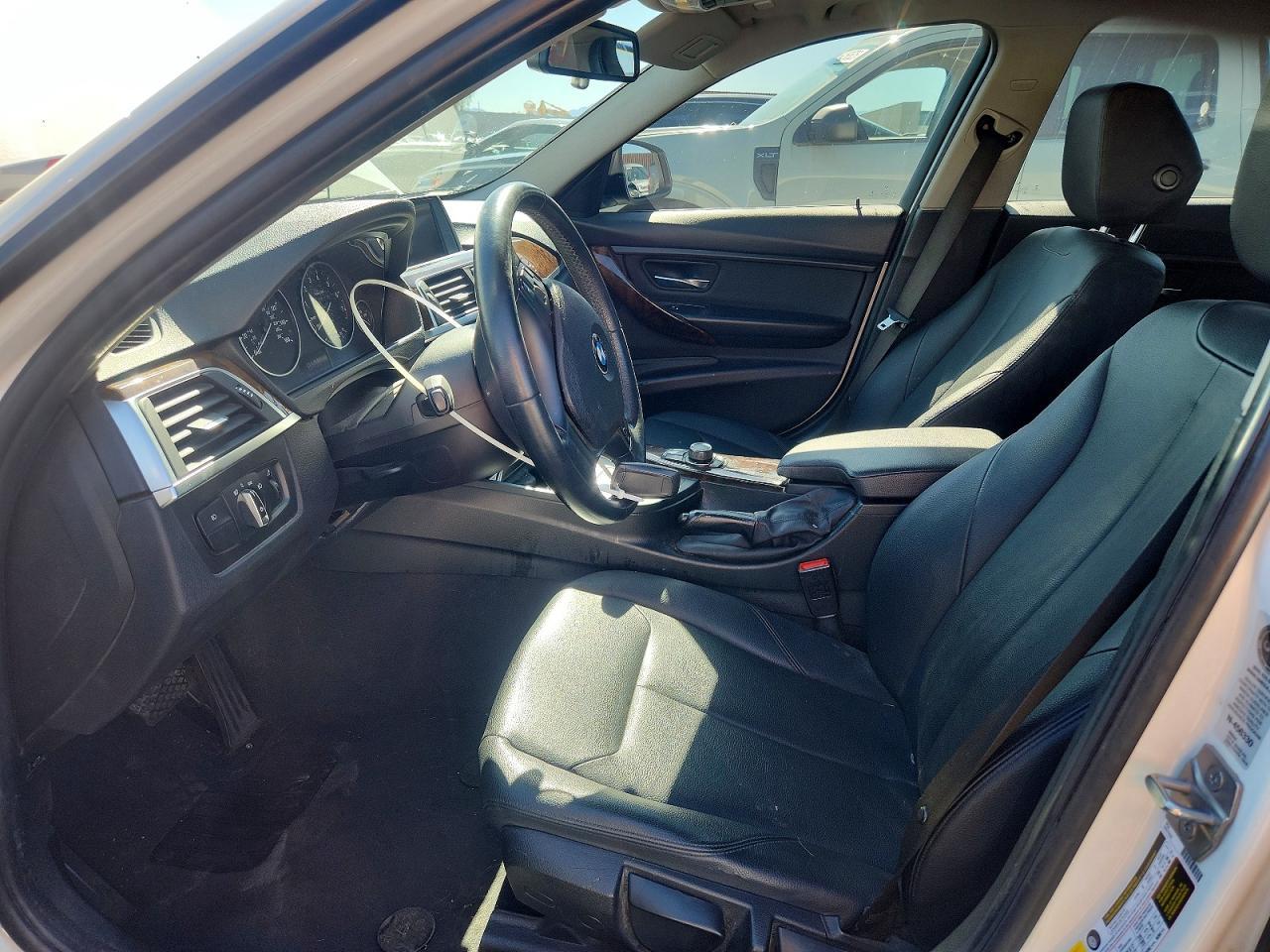 2017 BMW 320 I - Фото 7