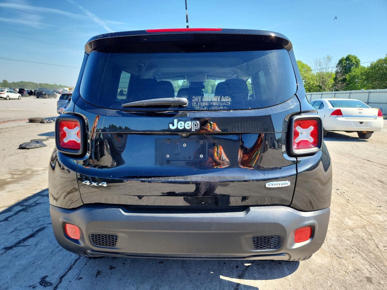 2017 Jeep Renegade Latitude - Image 6