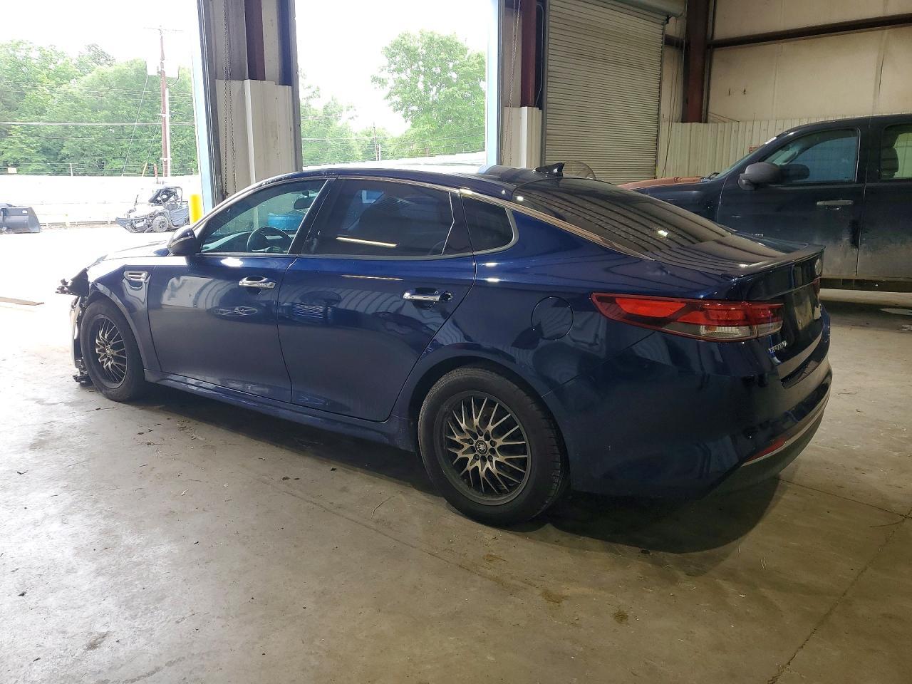 2018 Kia Optima S - Image 2