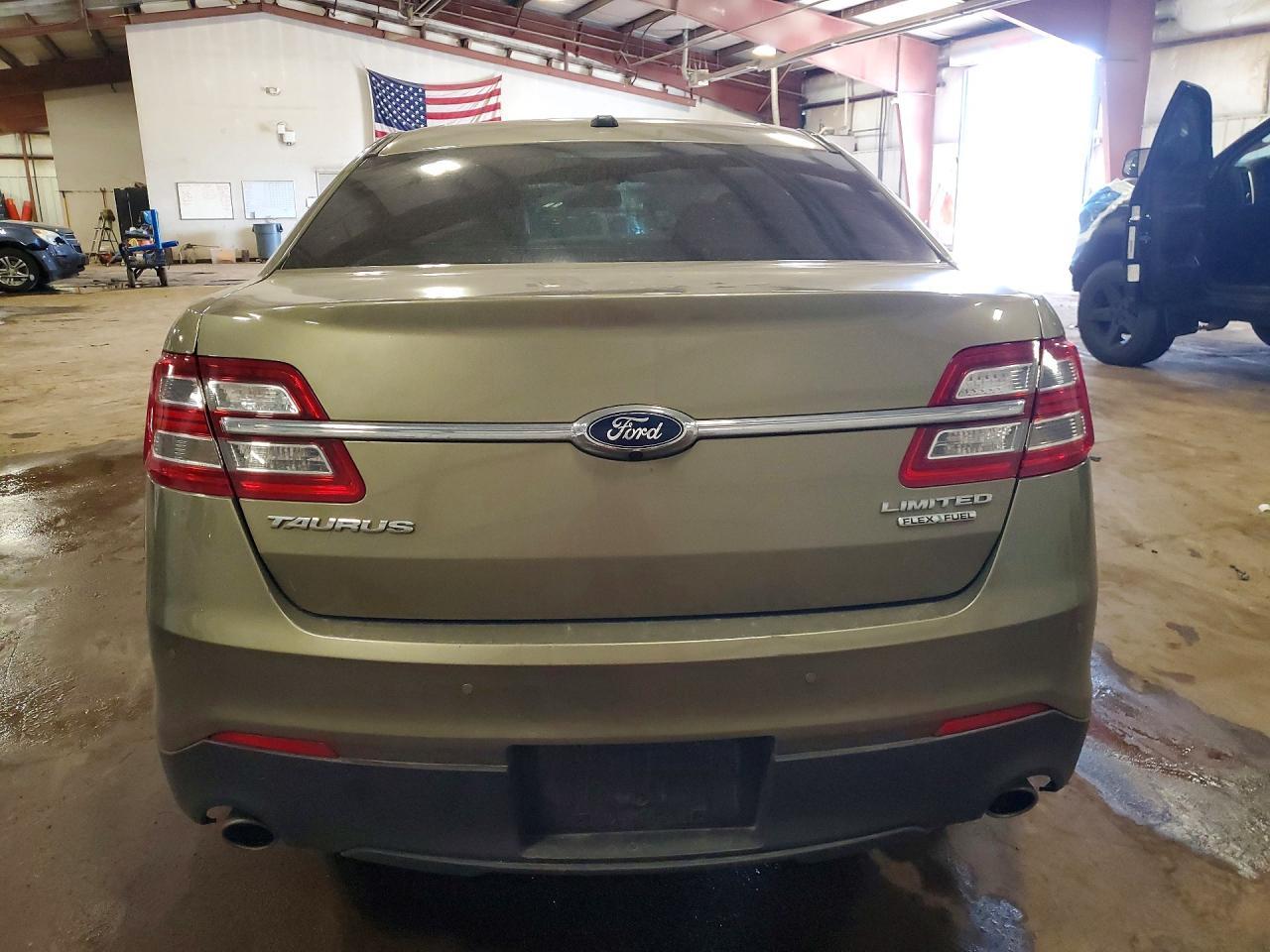 2013 Ford Taurus Limited - Фото 6