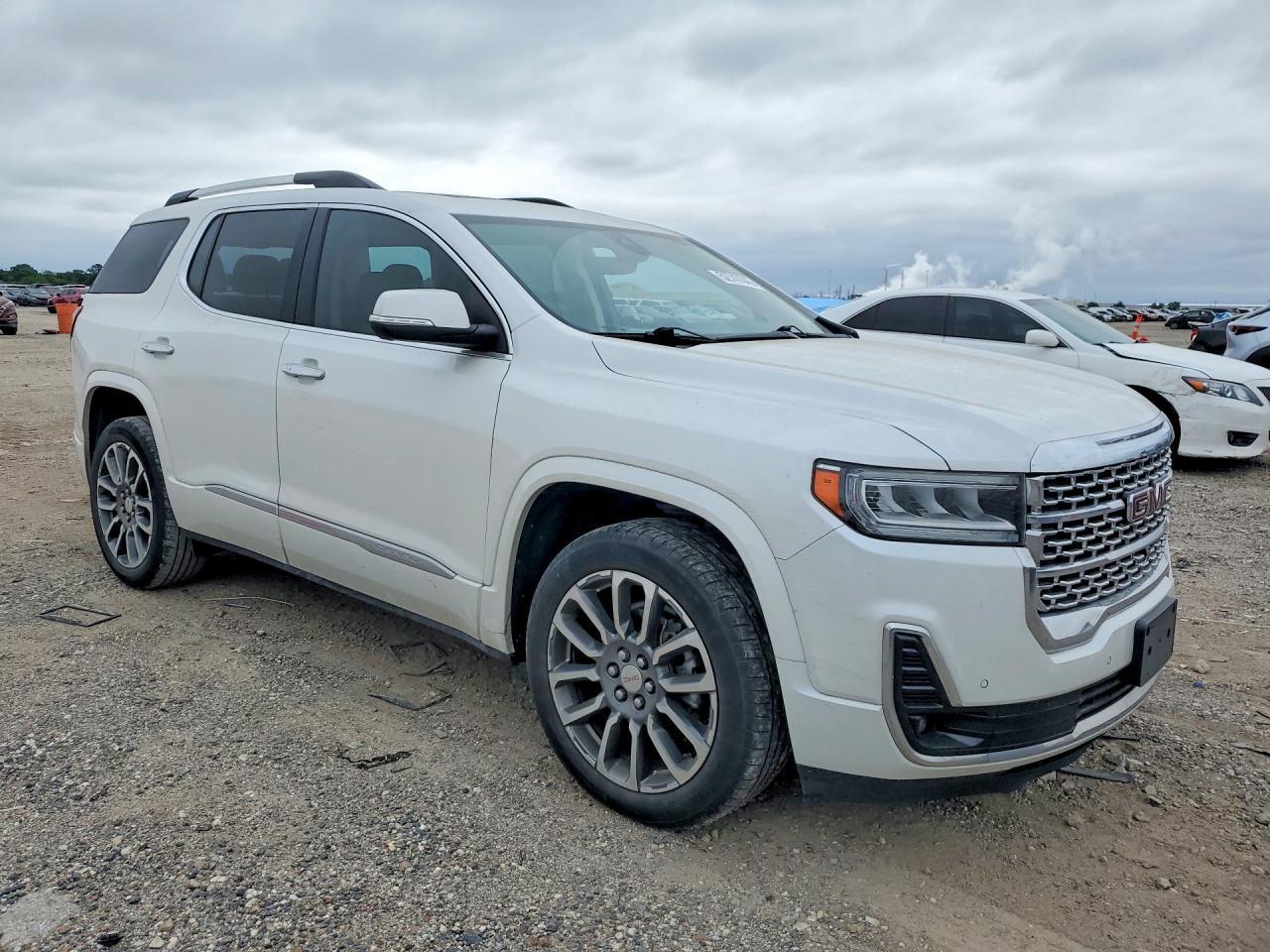 2023 GMC Acadia Denali - Фото 4