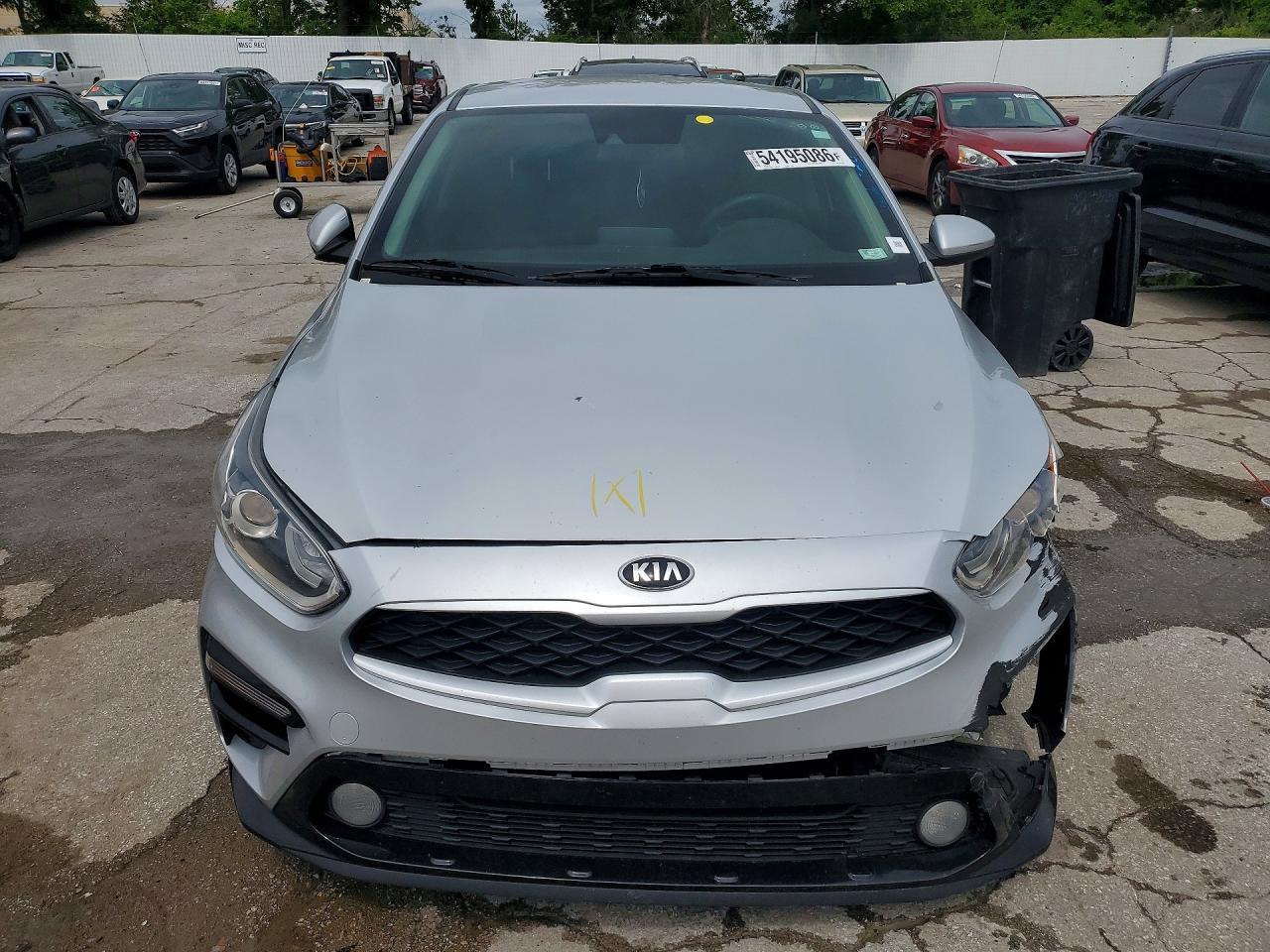 2020 Kia Forte Lxs - Image 5