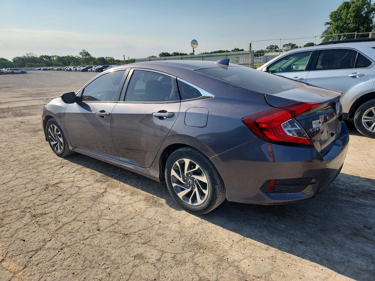 2017 Honda Civic - Фото 2