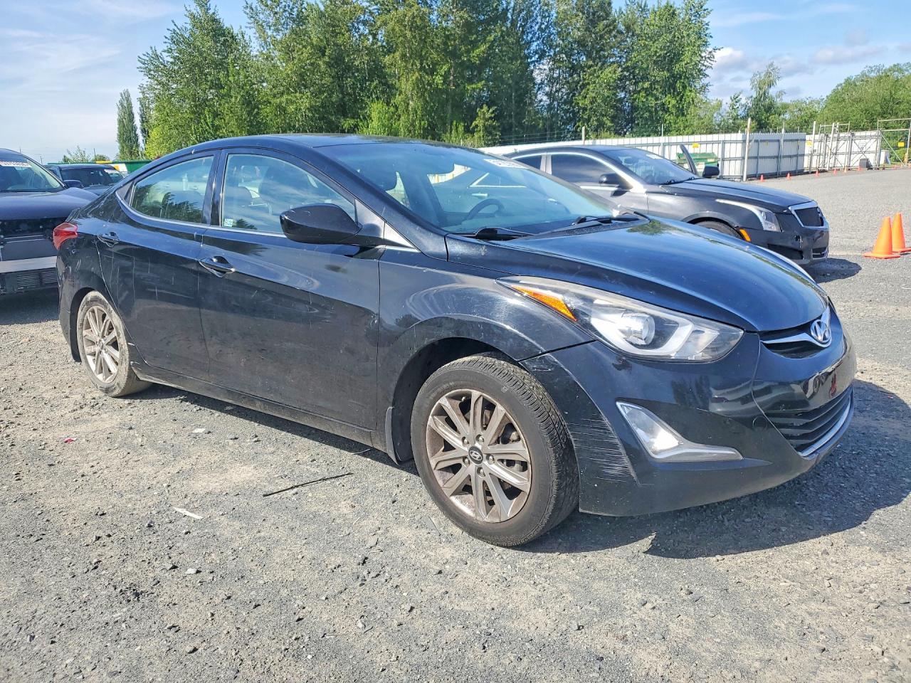 2015 Hyundai Elantra - Image 4