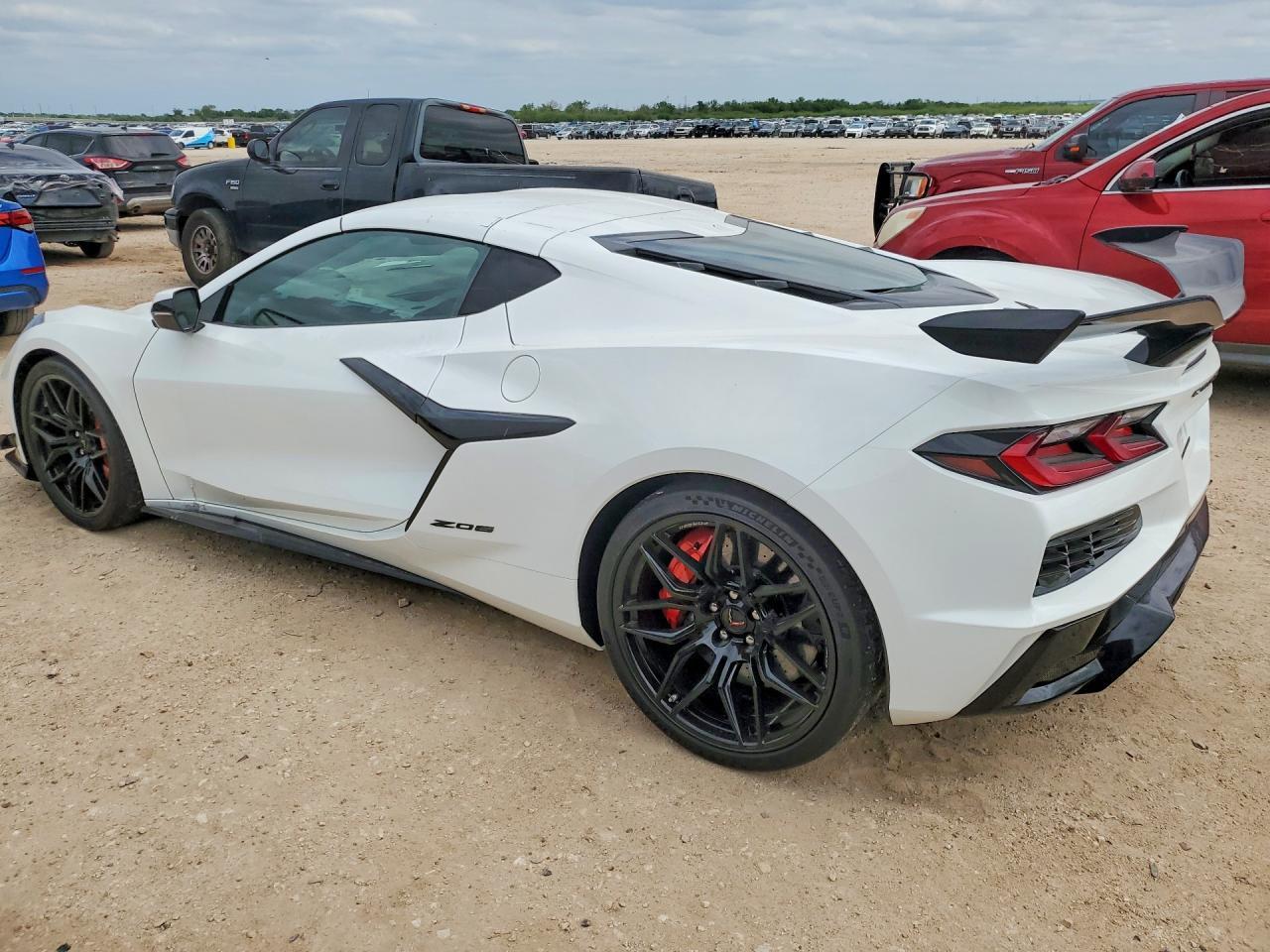 2024 Chevrolet Corvette Z06 3Lz - Фото 2