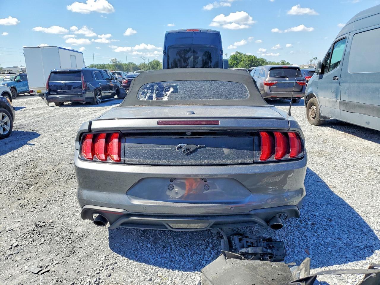 2023 Ford Mustang - Фото 6