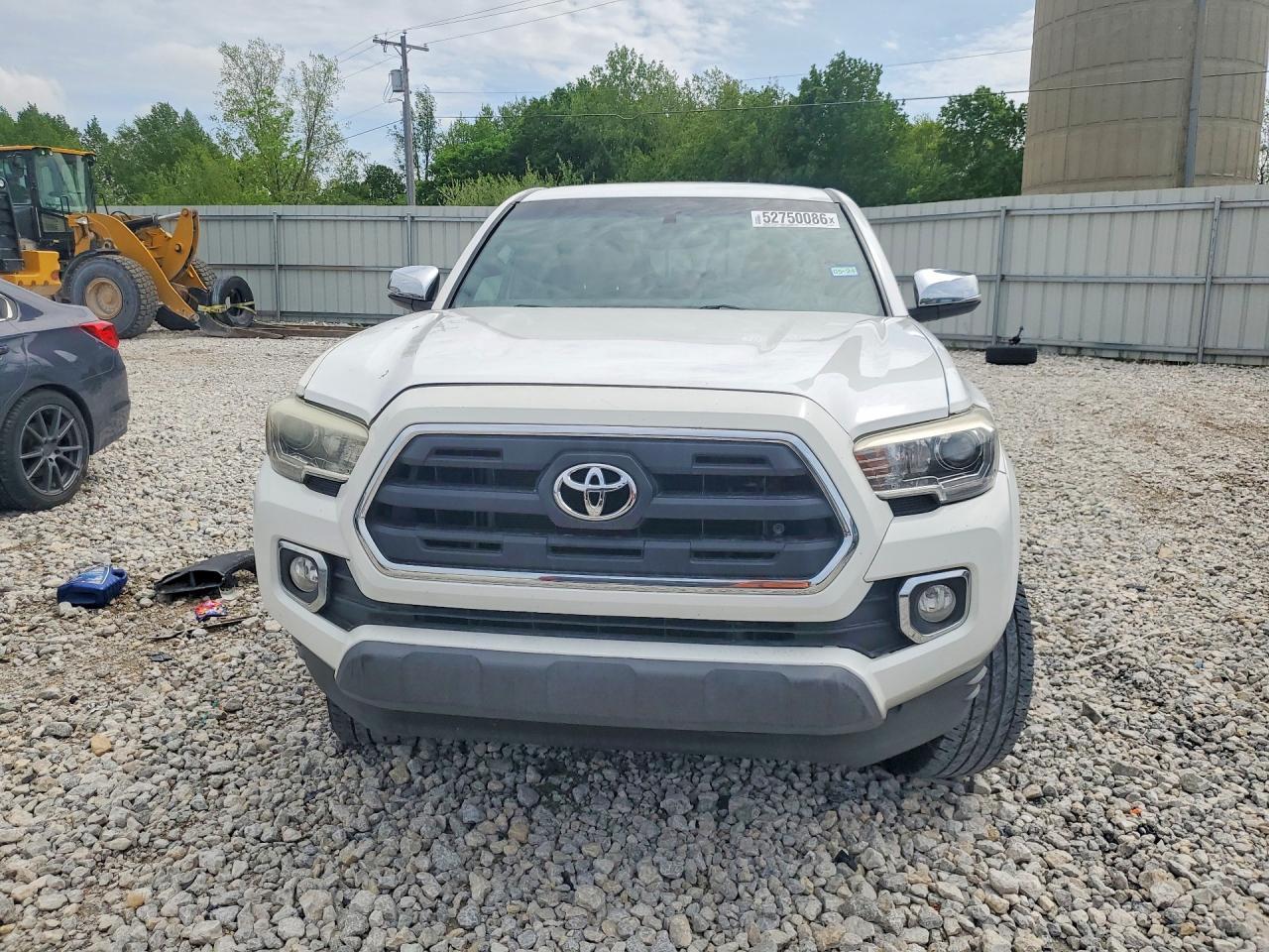2017 Toyota Tacoma Limited - Фото 5