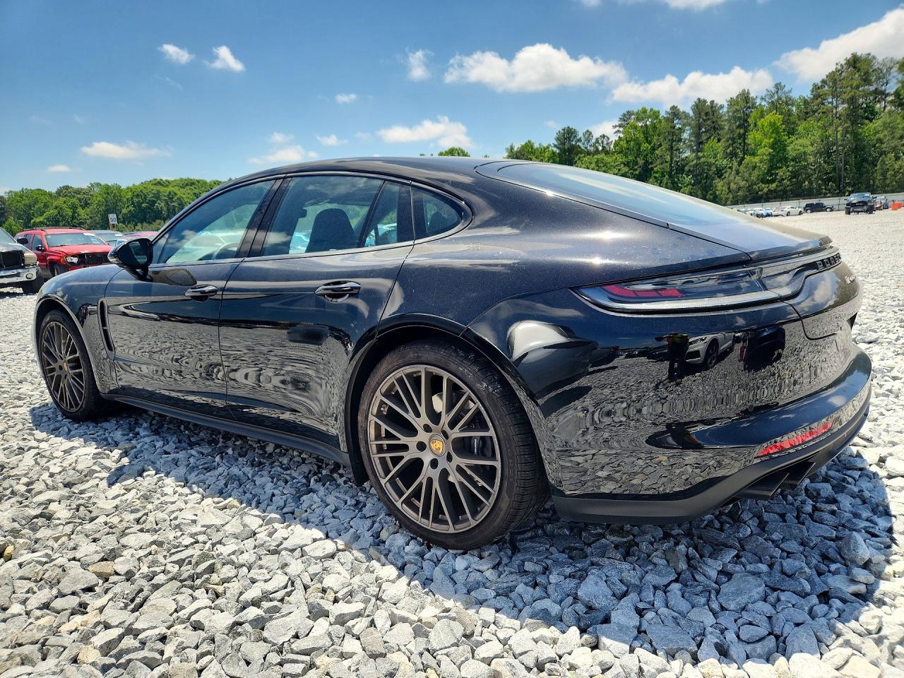 2023 Porsche Panamera Base - Image 2