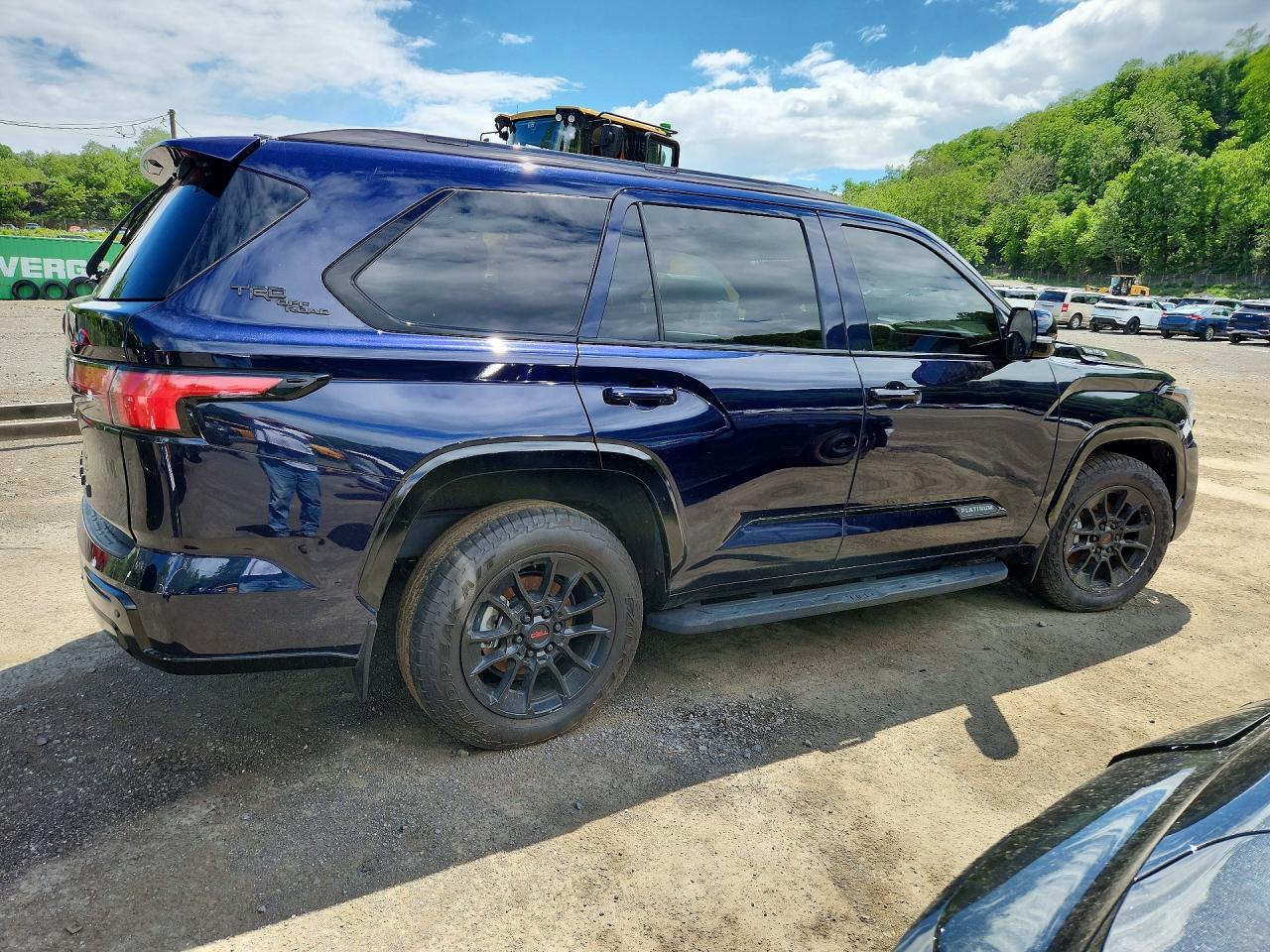 2024 Toyota Sequoia Platinum - Фото 3