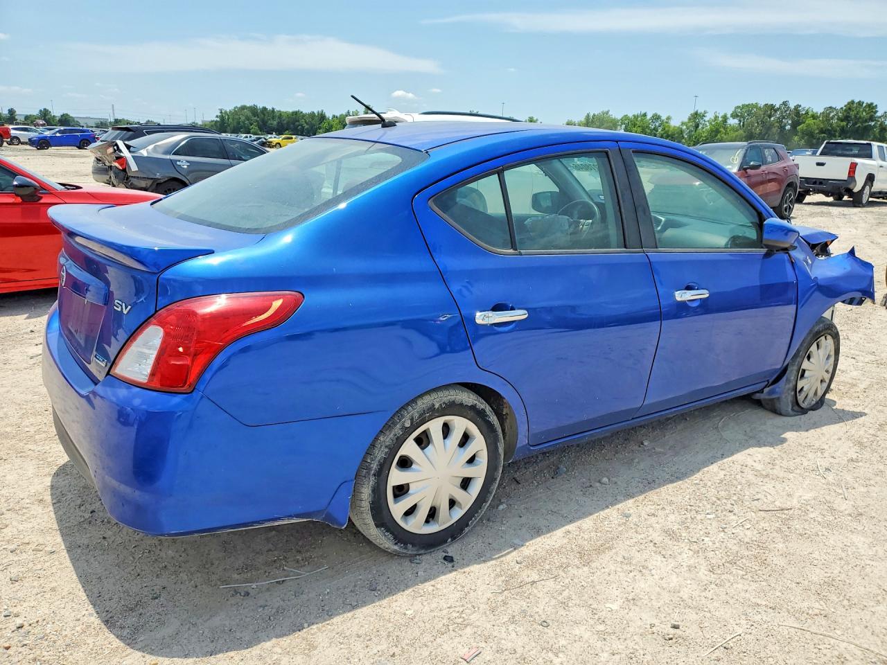 2016 Nissan Versa 1.6 Sv - Image 3