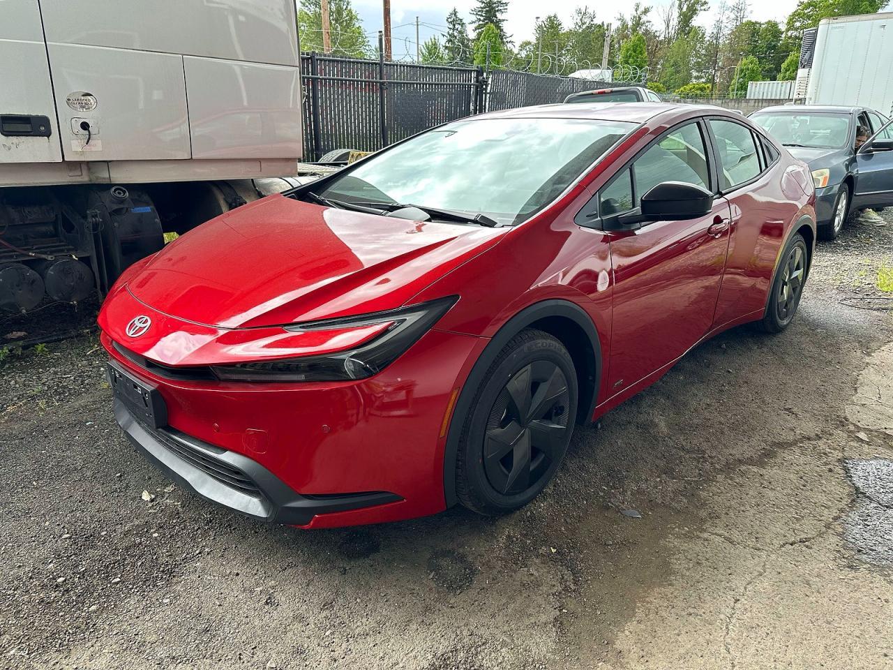 2025 Toyota Prius Le - Image 2