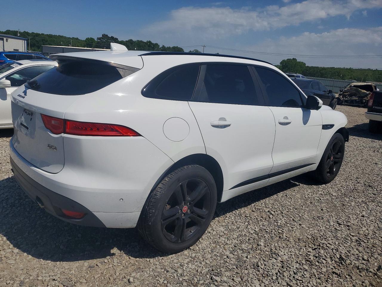 2018 Jaguar F-Pace R - Sport - Фото 3