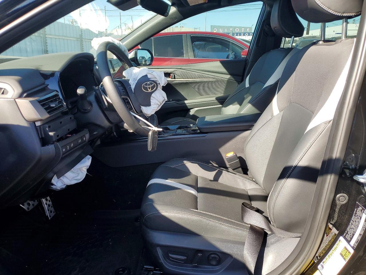 2026 Toyota Camry Se - Фото 7