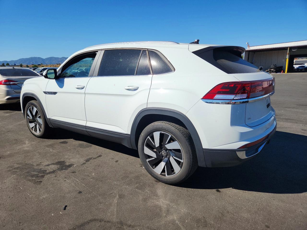 2025 Volkswagen Atlas Cross Sport Se - Фото 2