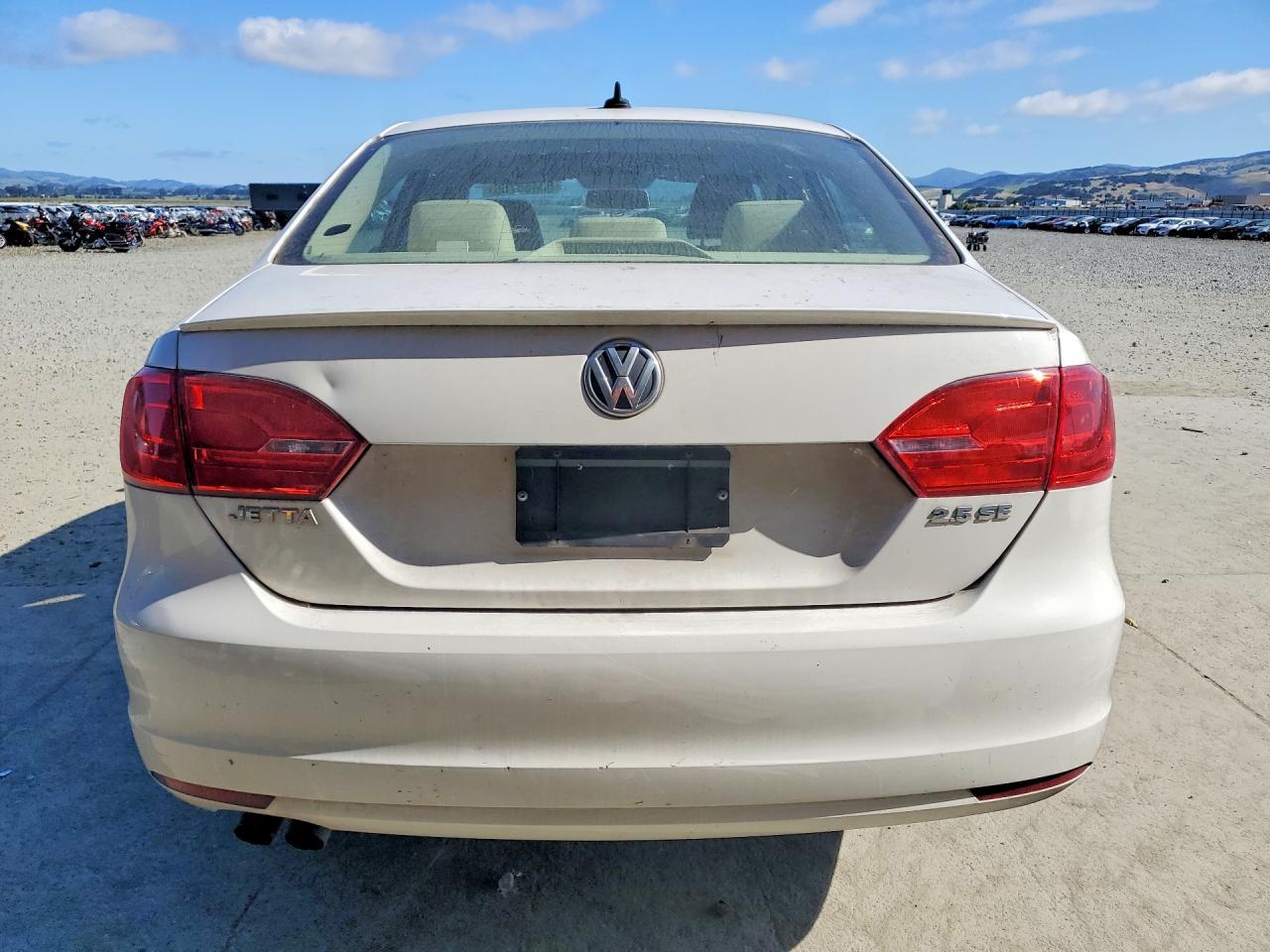 2013 Volkswagen Jetta Se - Image 6