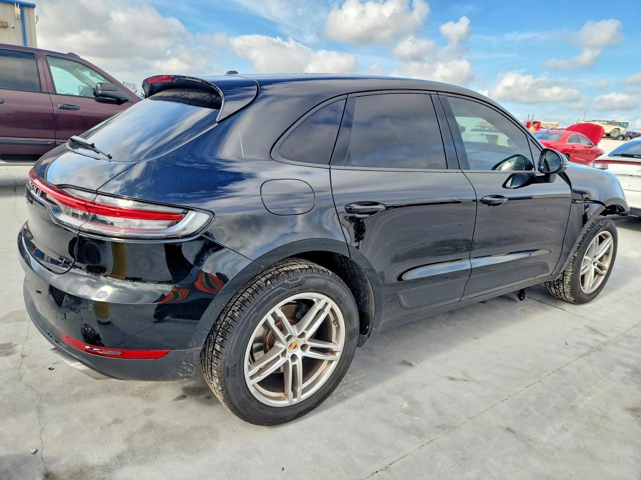 2021 Porsche Macan - Фото 3