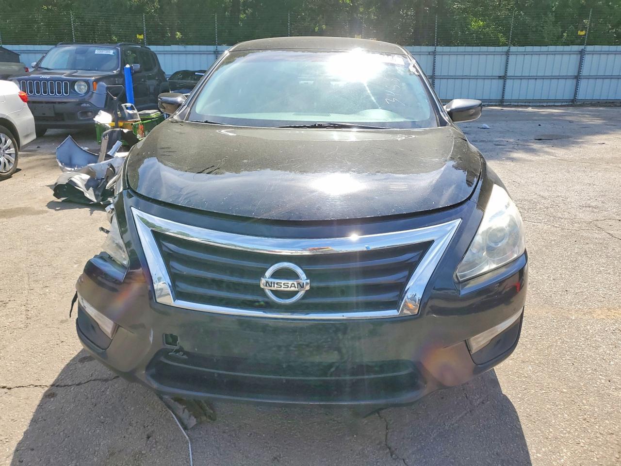 2014 Nissan Altima 2.5 S - Image 5