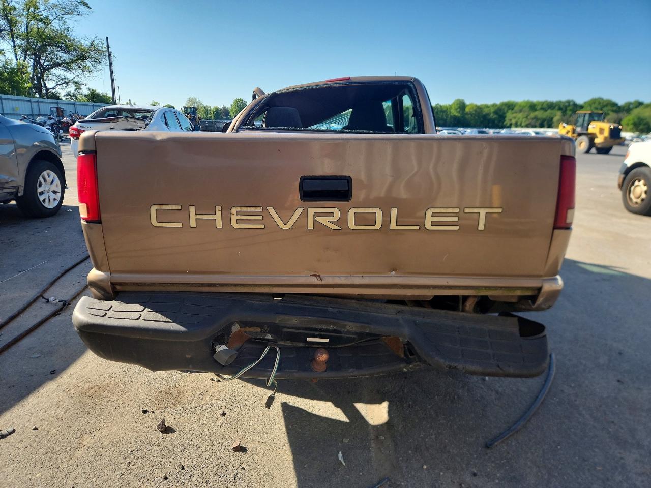 2002 Chevrolet S Truck S10 - Image 6