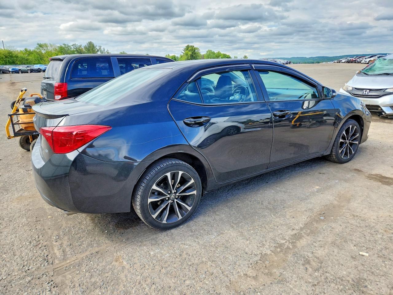 2018 Toyota Corolla Se - Image 3