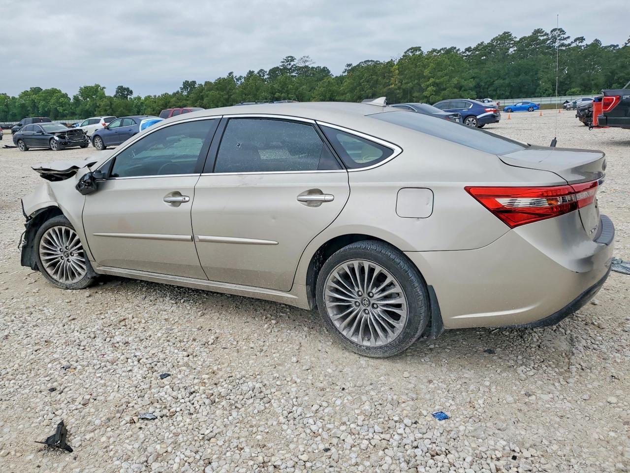 2017 Toyota Avalon Limited - Image 2