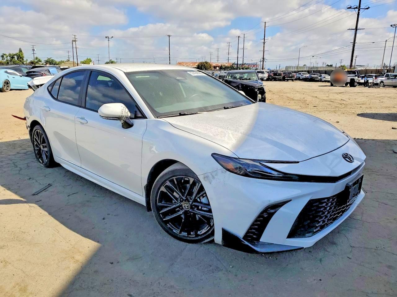 2025 Toyota Camry Se - Фото 4