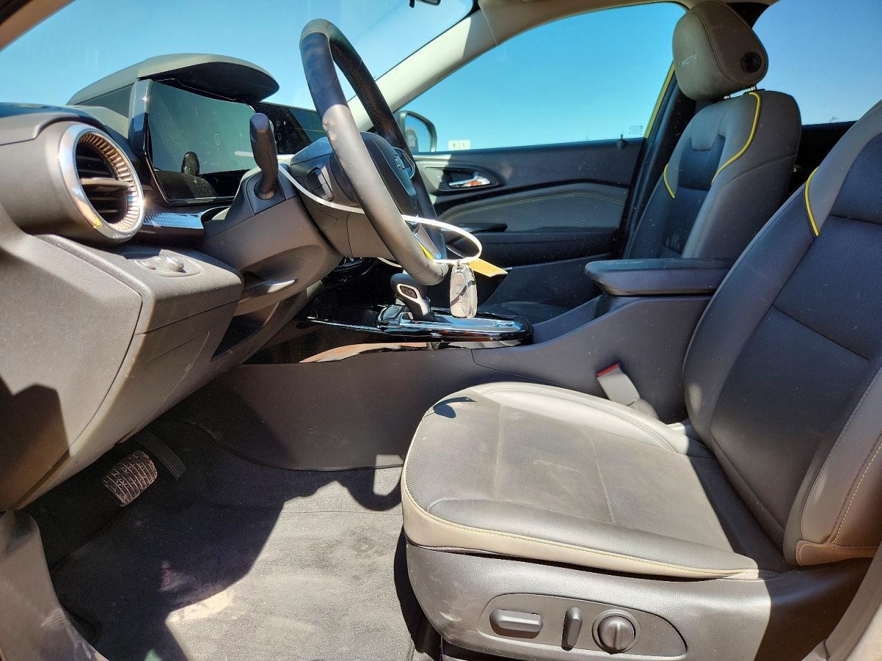 2025 Chevrolet Trax Activ - Image 7