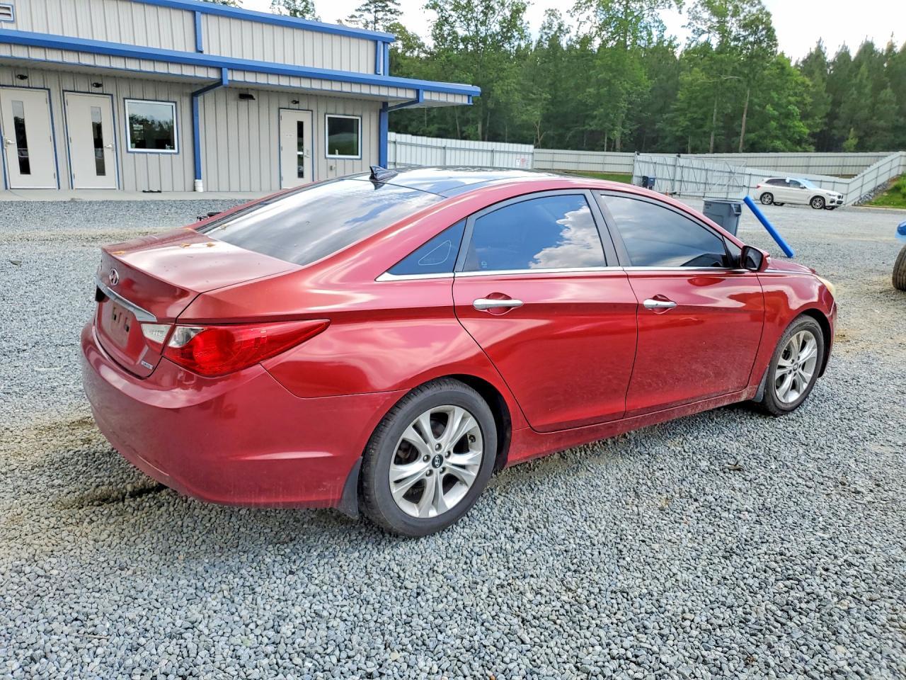 2012 Hyundai Sonata Limited - Image 3