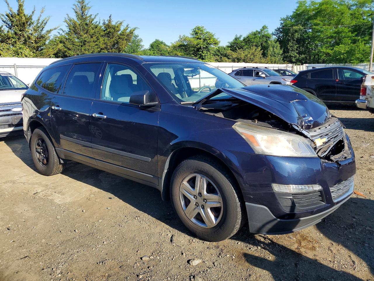 2016 Chevrolet Traverse Ls - Image 4