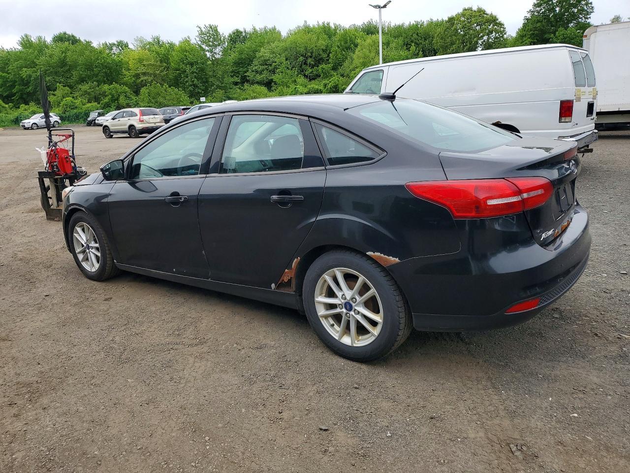 2017 Ford Focus Se - Фото 2