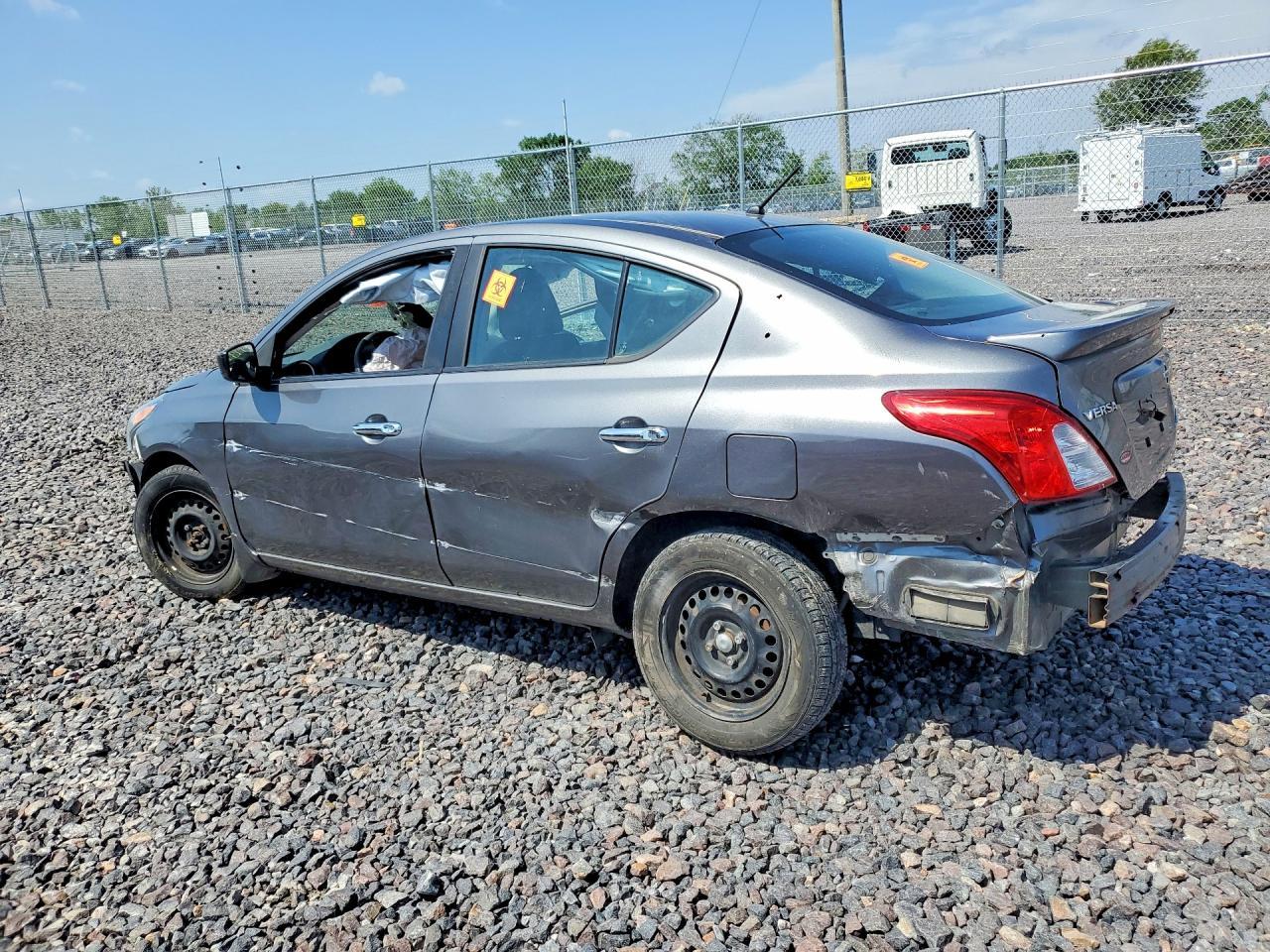 2016 Nissan Versa 1.6 Sv - Фото 2