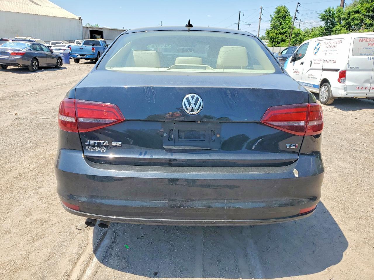 2017 Volkswagen Jetta Se - Фото 6