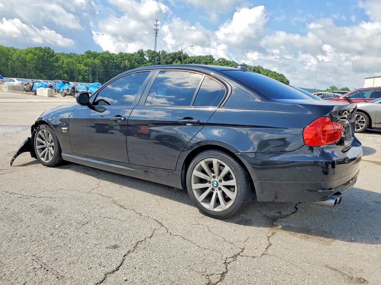 2011 BMW 328 Xi Sulev - Фото 2