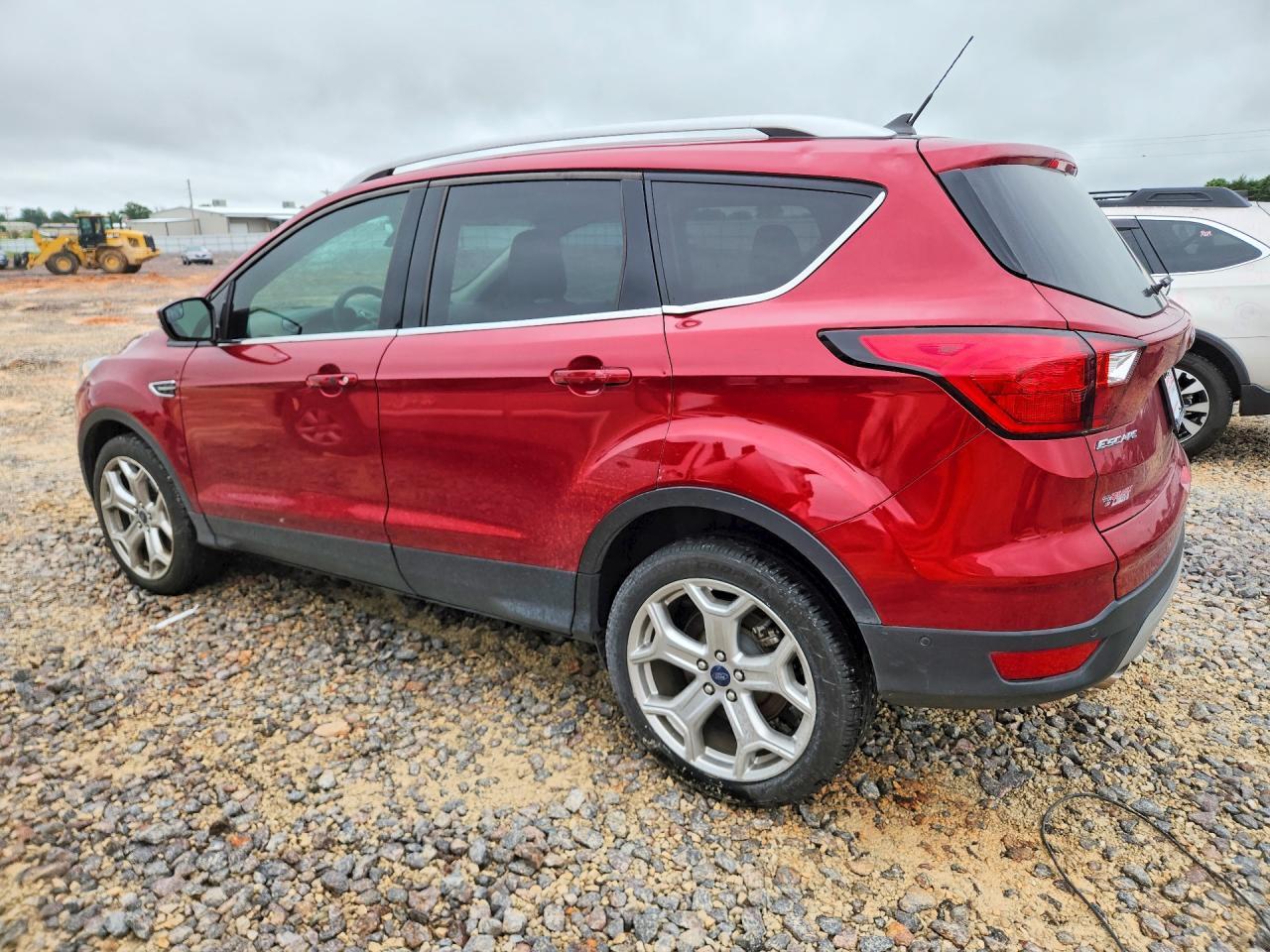2019 Ford Escape Titanium - Фото 2