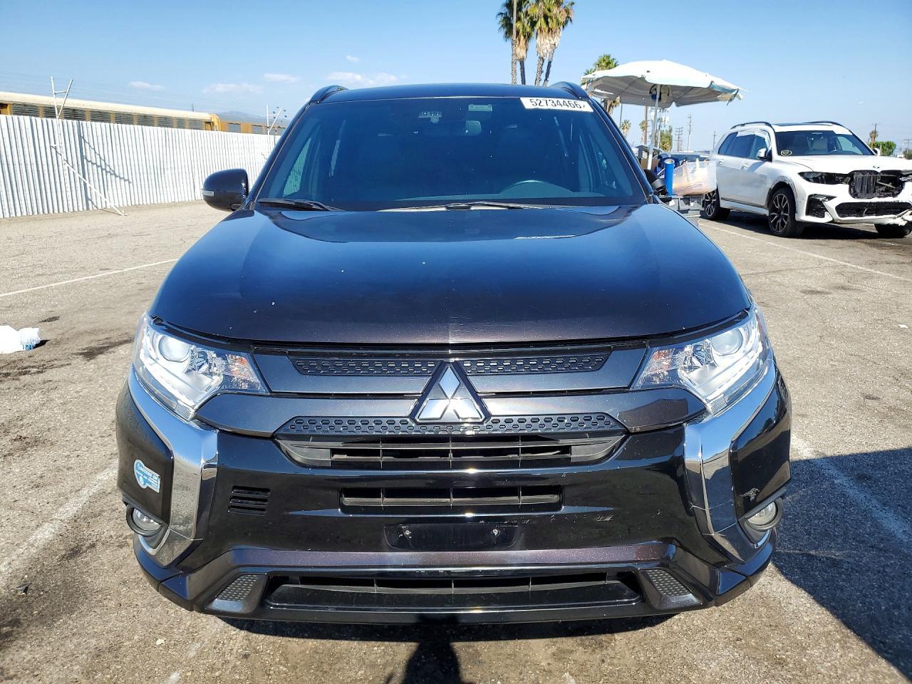2021 Mitsubishi Outlander Fe - Image 5