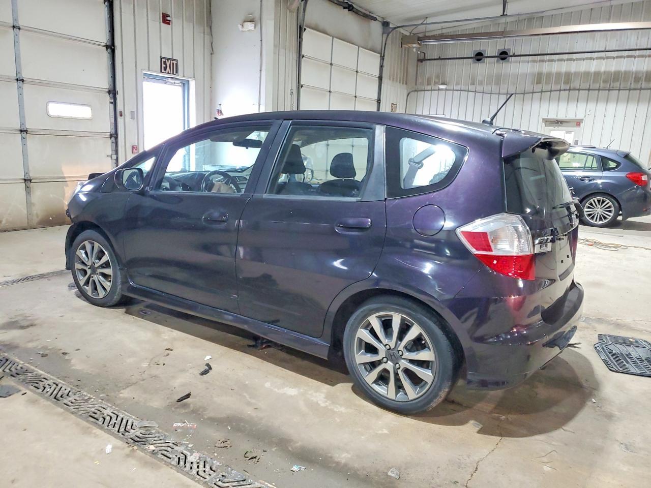 2013 Honda Fit Sport - Фото 2