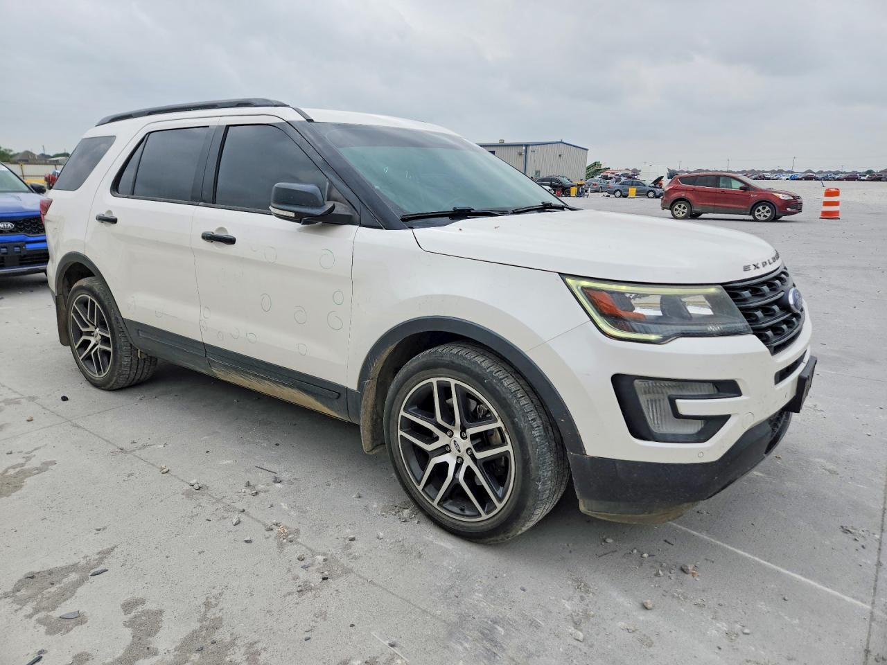 2017 Ford Explorer Sport - Image 4