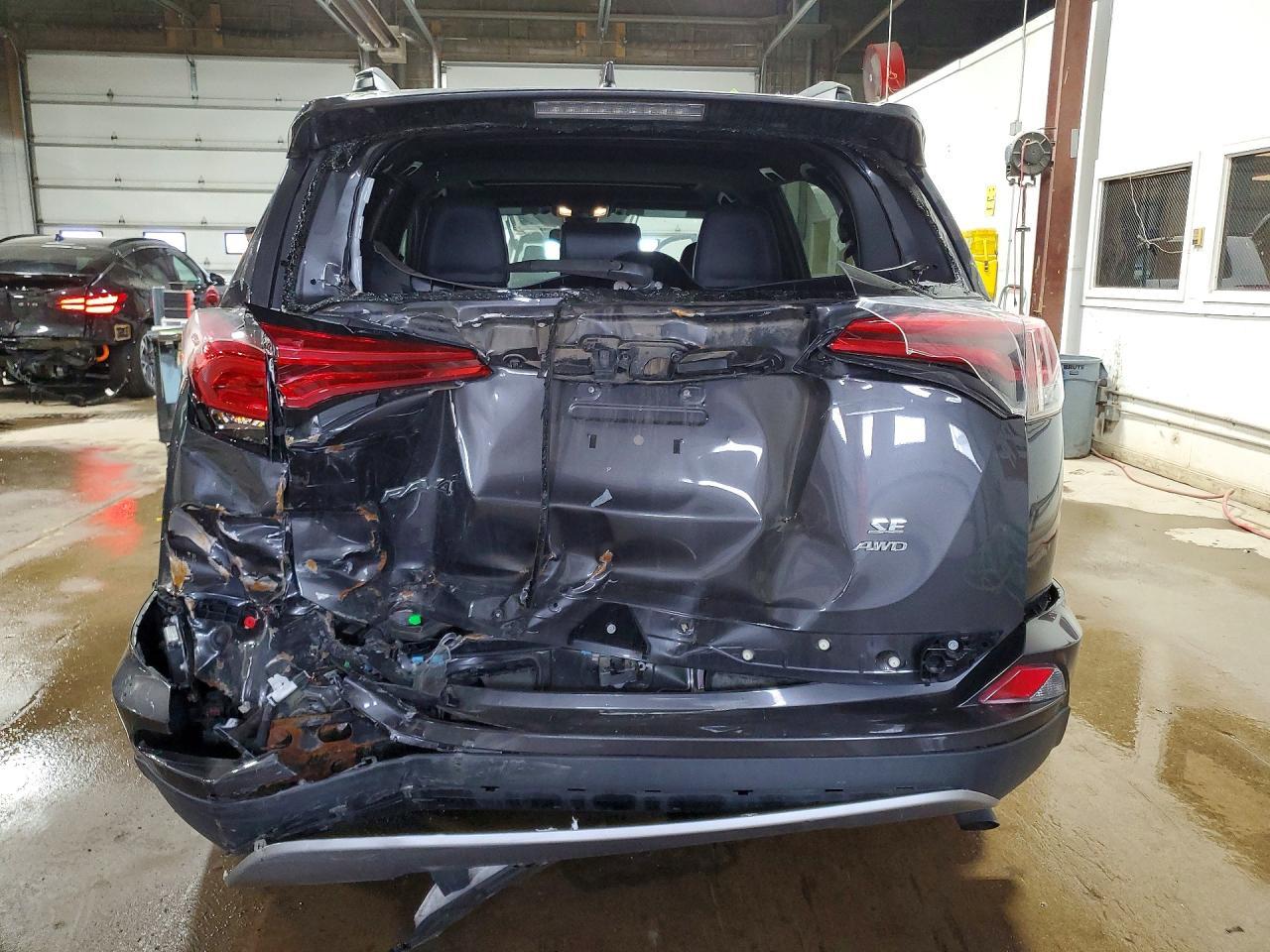 2017 Toyota Rav4 Se - Image 6