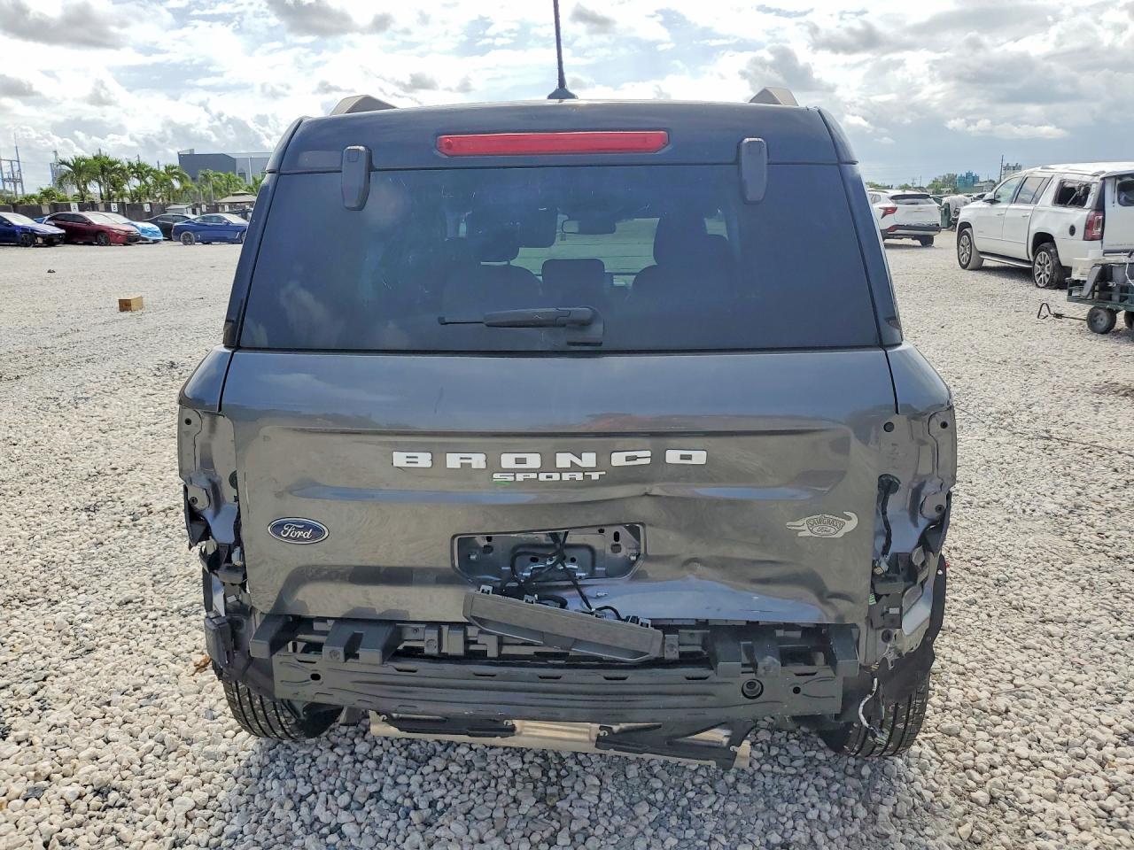 2023 Ford Bronco Sport Outer Banks - Image 6