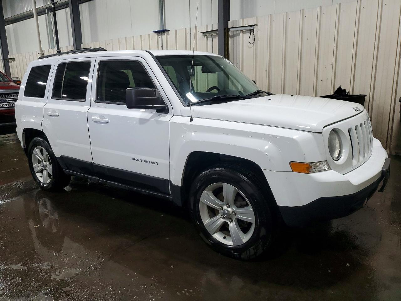 2014 Jeep Patriot Latitude - Фото 4