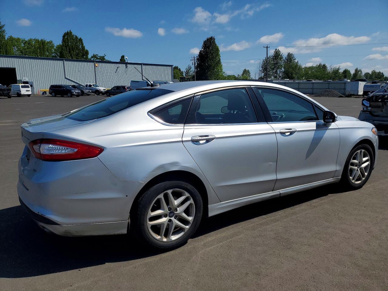 2015 Ford Fusion Se - Фото 3