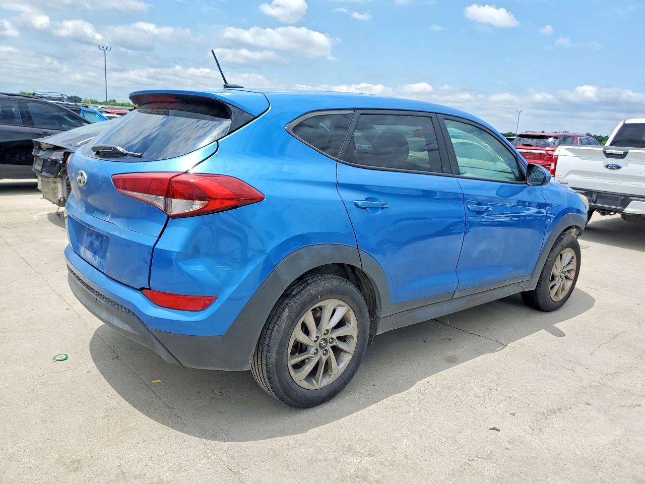 2017 Hyundai Tucson Se - Фото 3